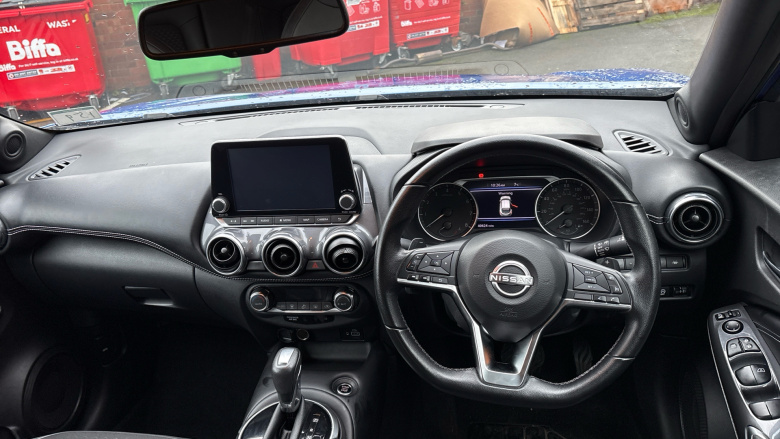 Nissan Juke 1.0 DiG-T 114 N-Connecta 5dr DCT Petrol Hatchback